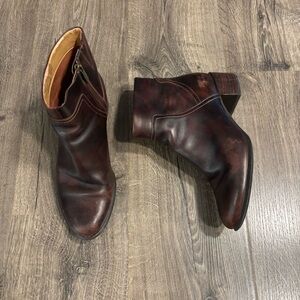 Vionic Womens Perry Kamryn Leather Heeled Boot Brown Womens size 9